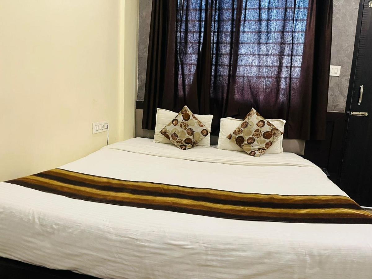 Jmc Hotel Lavish Akolia Εξωτερικό φωτογραφία