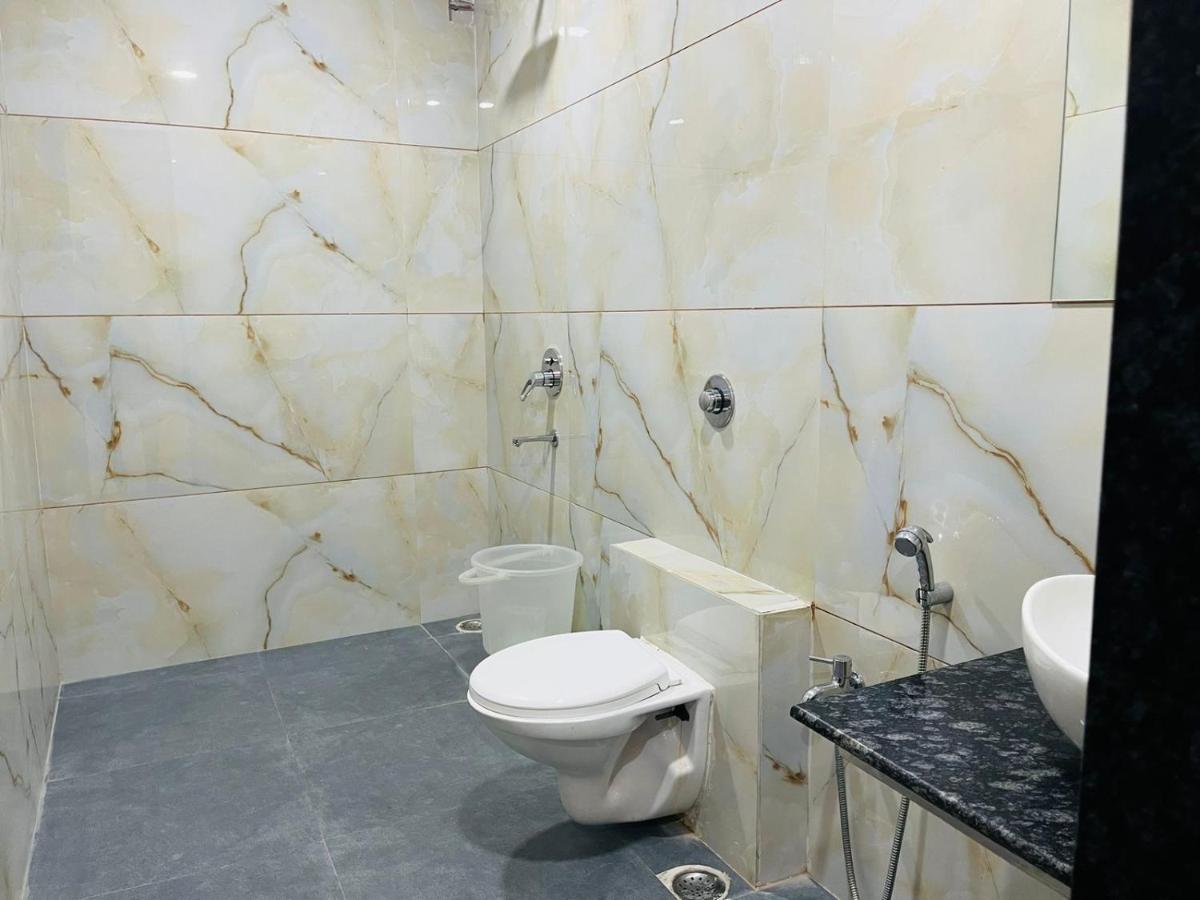 Jmc Hotel Lavish Akolia Εξωτερικό φωτογραφία